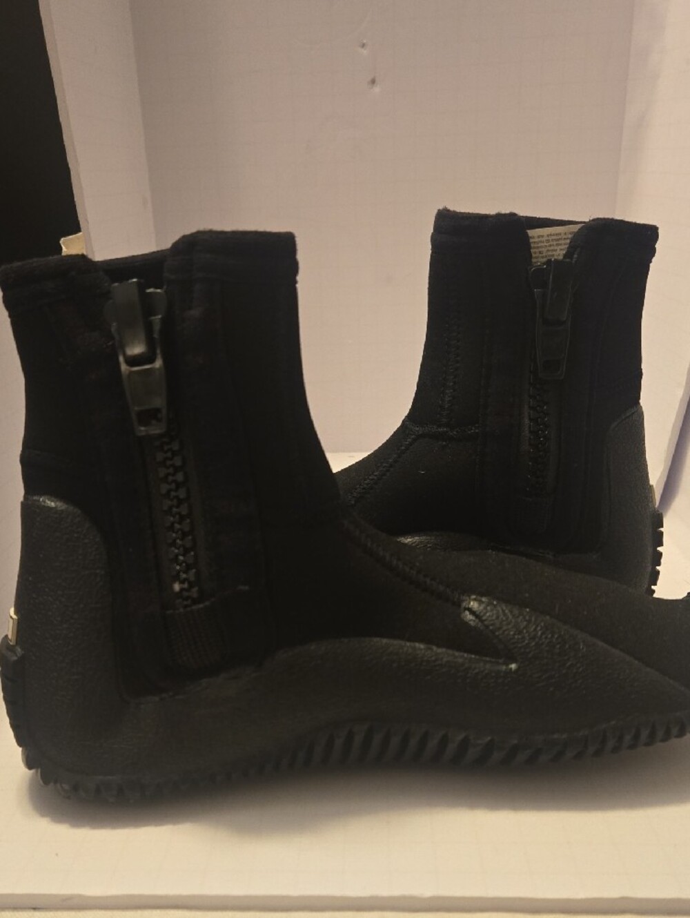 Mares Women's Black Neoprene Dive Boots Size 6 - Picture 4 of 13